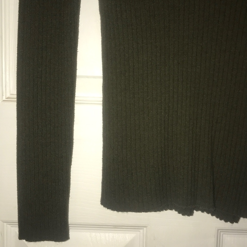 Long Sleeve Ribbed Shirt - Picture 3 of 4